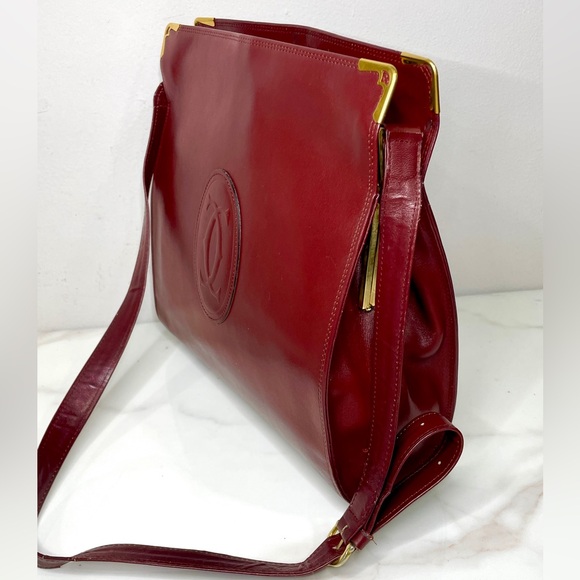 Auth CARTIER KissLock Crossbody Bag - Picture 6 of 15